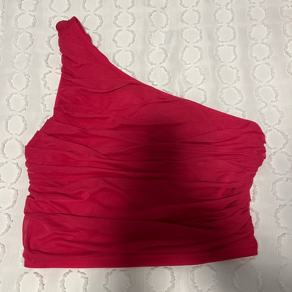 One shoulder crop top - Picture 1 of 3